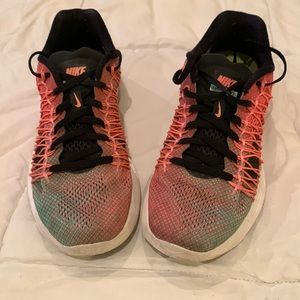 Nike Lunaracer 3 tennis shoes